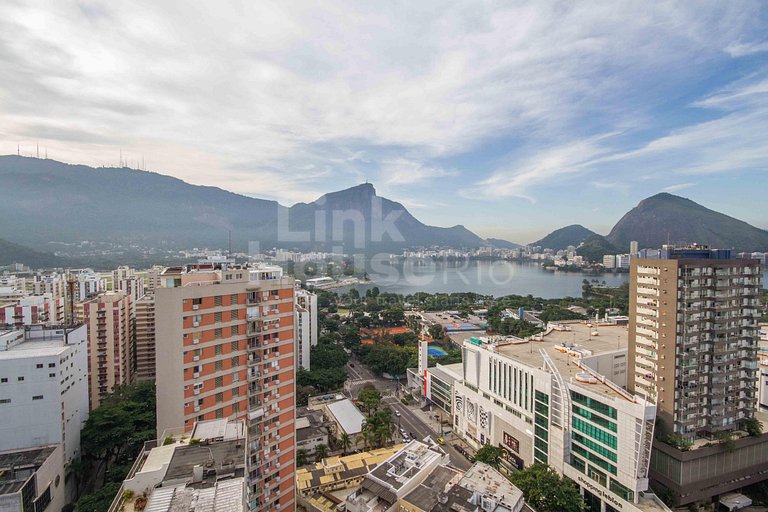 LOVELY CITY/SEA VIEW - LB1-002