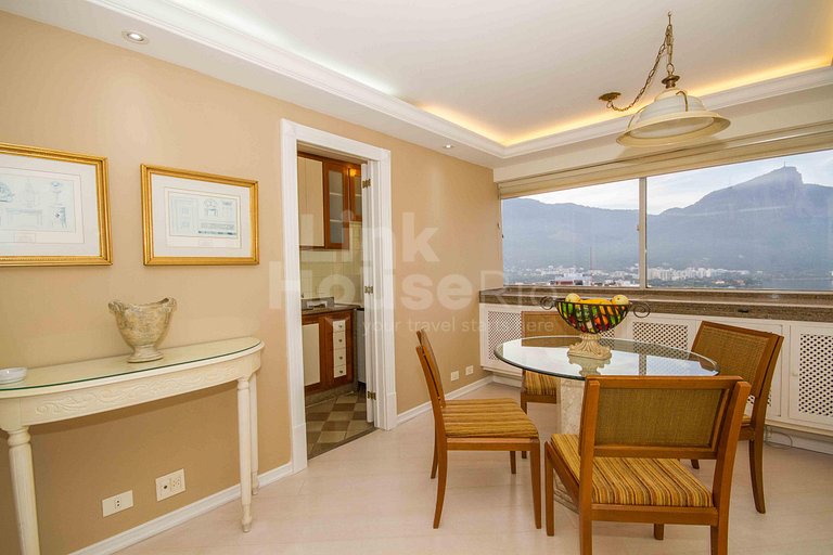 LOVELY CITY/SEA VIEW - LB1-002