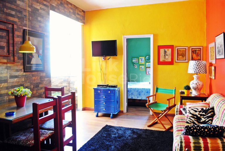 Linkhouse - COLORIDO E ACONCHEGANTE APARTAMENTO NO CORAÇÃO D
