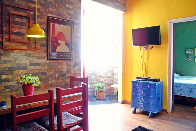 Linkhouse - COLORIDO E ACONCHEGANTE APARTAMENTO NO CORAÇÃO D