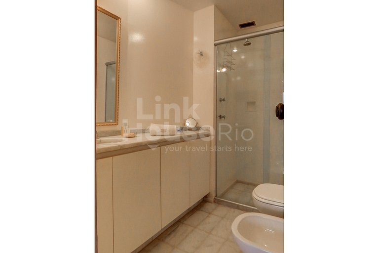 MOUNTAIN VIEW APART-HOTEL 1-BDR LB1-0011