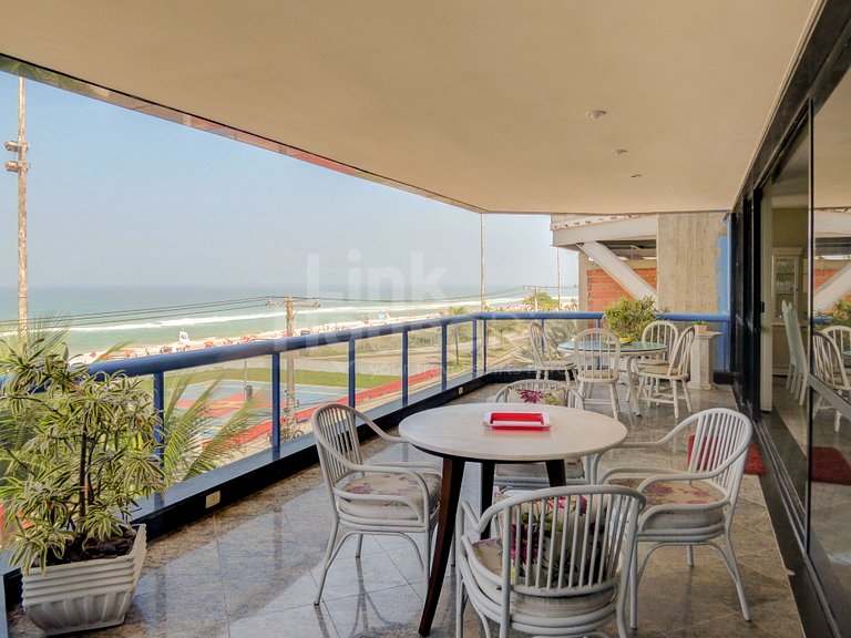 Apartamento Gigante com Varandão Frontal Mar no Melhor Ponto