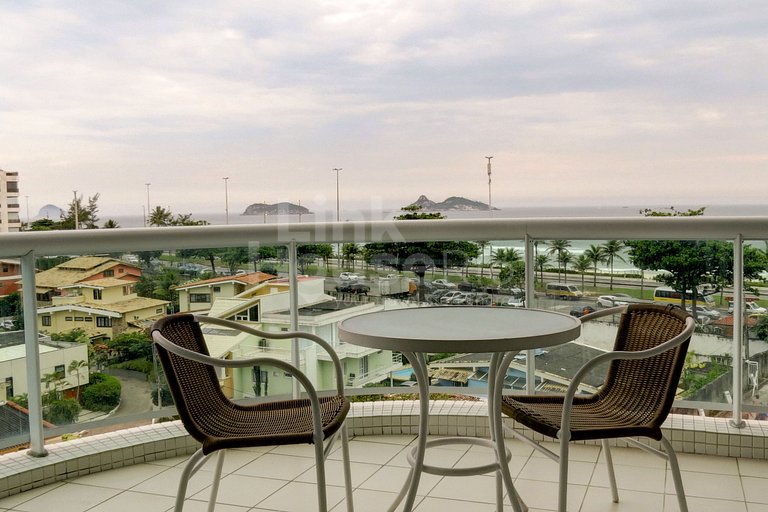 Linkhouse Rio: SEU FLAT COM VARANDA E VISTA NA QUADRA DA PRA