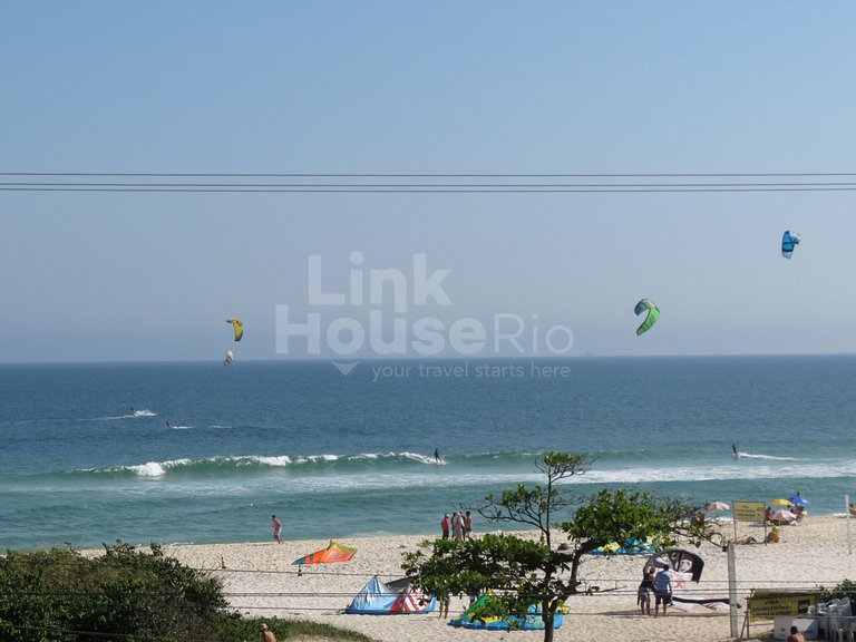 Seu Lar Frontal Mar, no Posto 2 de Barra para Férias Incríve