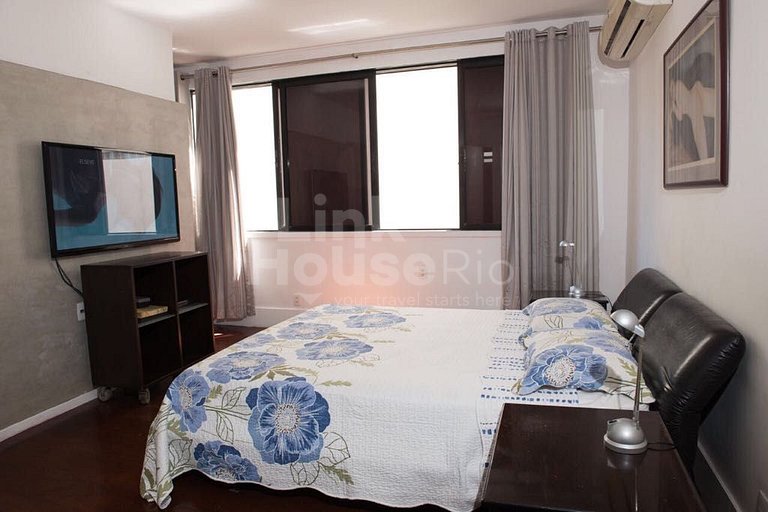 LinkHouse - YOUR BEACH FRONT HOME W/ BALCONY #B1-0023