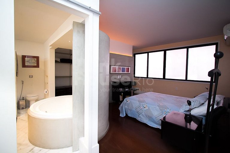 LinkHouse - SUA CASA DESCOLADA COM VARANDÃO EM FRENTE AO MAR