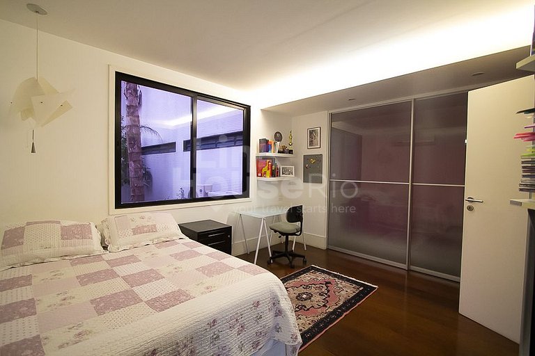 LinkHouse - SUA CASA DESCOLADA COM VARANDÃO EM FRENTE AO MAR