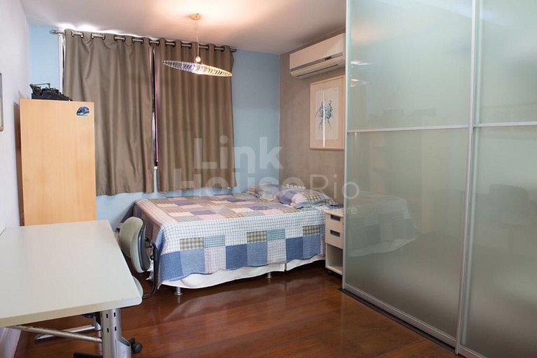 LinkHouse - SUA CASA DESCOLADA COM VARANDÃO EM FRENTE AO MAR
