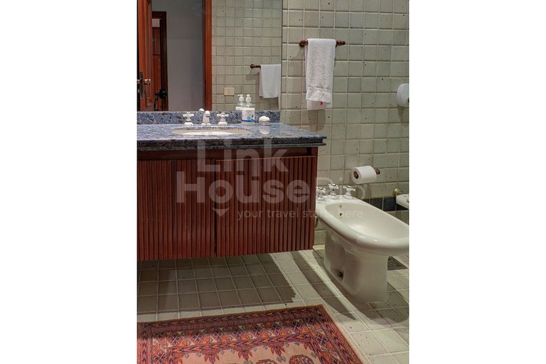 LinkHouse - THE SEA VIEW YOU'VE DREAMED MORE THE CHARM OF TH
