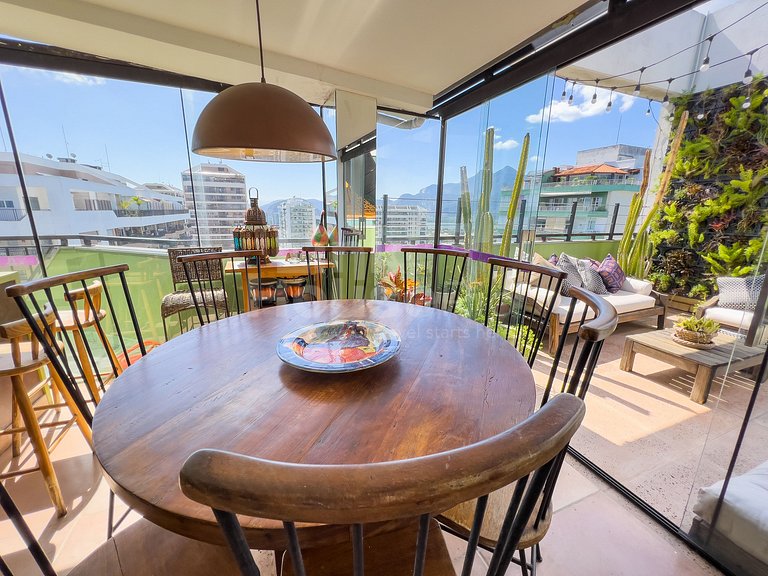 Maravilhosa Cobertura com Vista Panorâmica, Piscina e varand