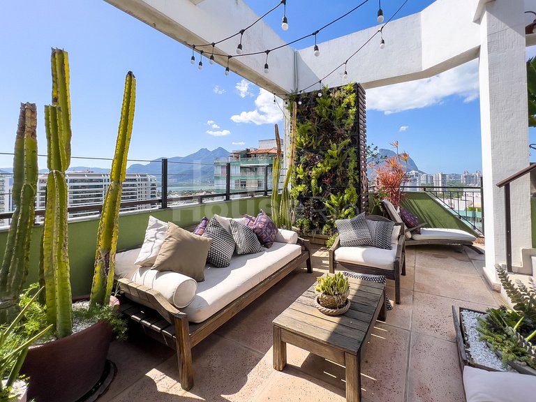 Maravilhosa Cobertura com Vista Panorâmica, Piscina e varand