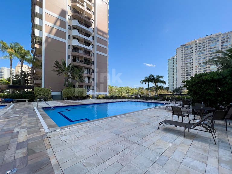 Maravilhosa Cobertura com Vista Panorâmica, Piscina e varand