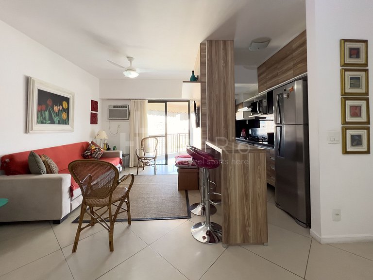 Aconchegante Flat com Varanda Grande e Vista Linda da Barra