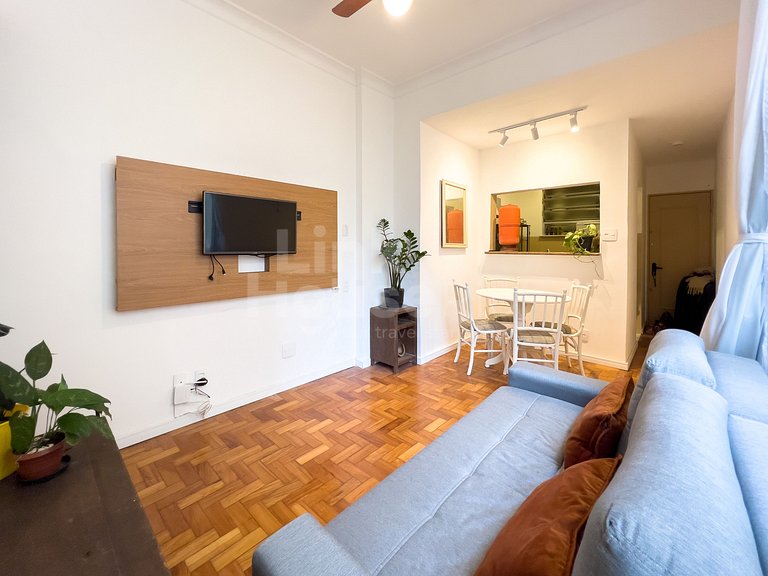 Apartamento Lindo e Confortável de Lado à Praia de Copacaban