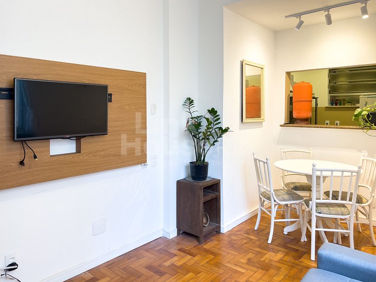 Apartamento Lindo e Confortável de Lado à Praia de Copacaban