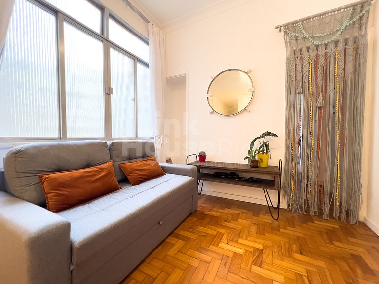 Apartamento Lindo e Confortável de Lado à Praia de Copacaban