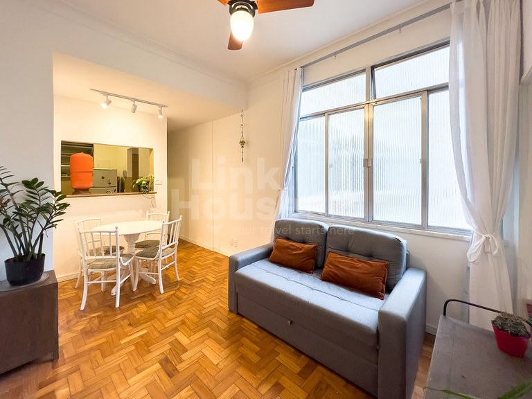 Apartamento Lindo e Confortável de Lado à Praia de Copacaban