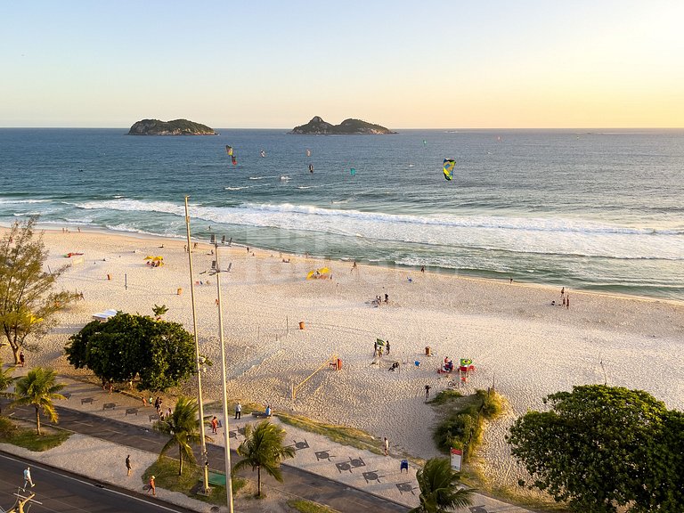 Maravilhosa Vista Mar e Muito Conforto no Apart Hotel Barra