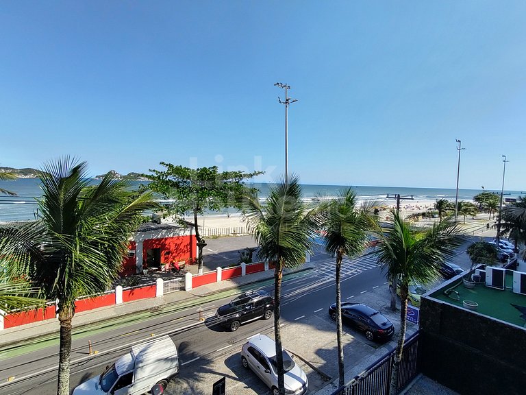 Sua Casa Frente ao Mar e com Varandão no Melhor Ponto da Bar