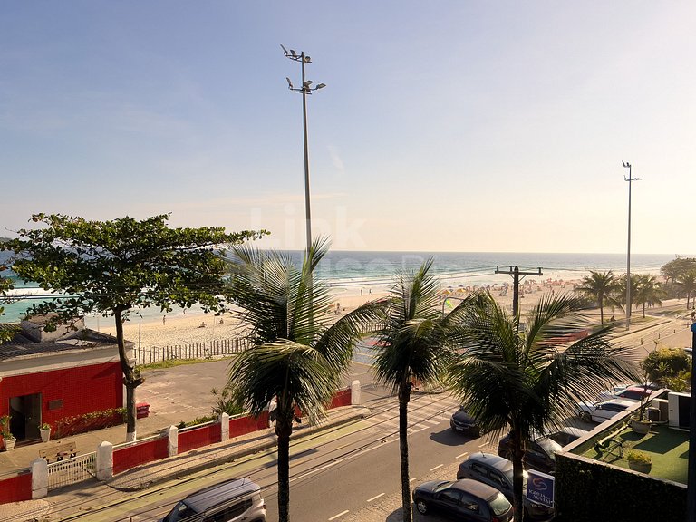 Sua Casa Frente ao Mar e com Varandão no Melhor Ponto da Bar