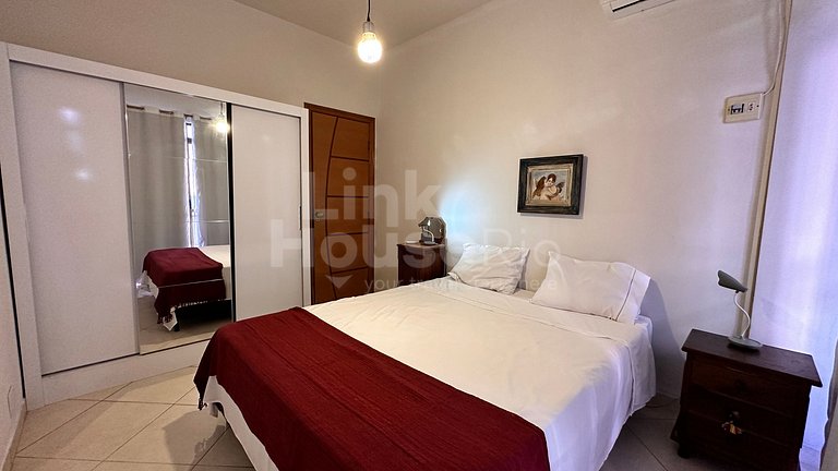 Apartamento Espaçoso a 1 quadra da praia B2-001
