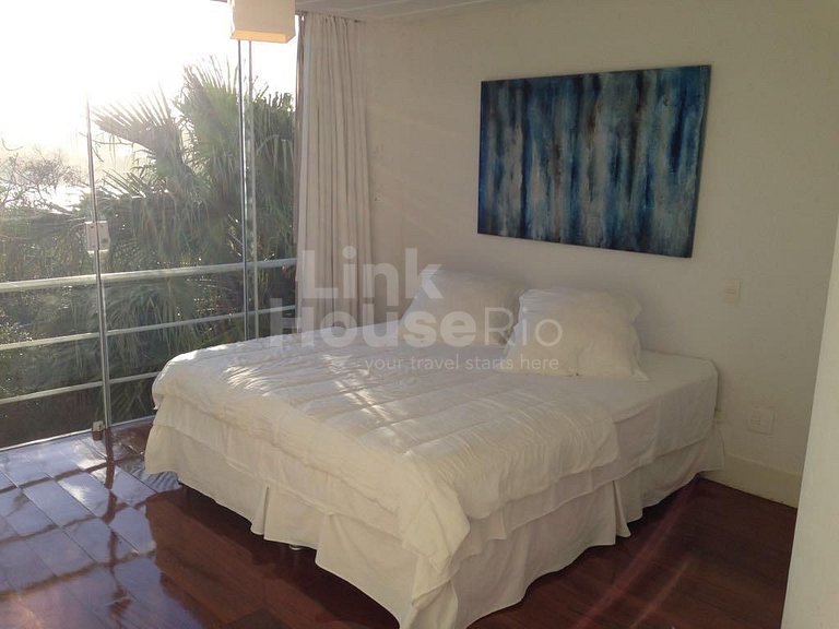 Casa com vista panoramica da Praia da Ferradura