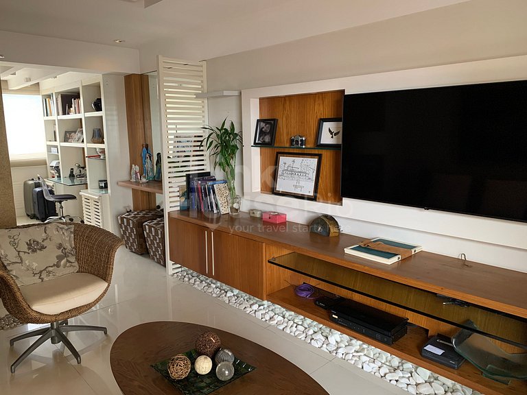 Cobertura Duplex com piscina e Vista Mar B11-0018
