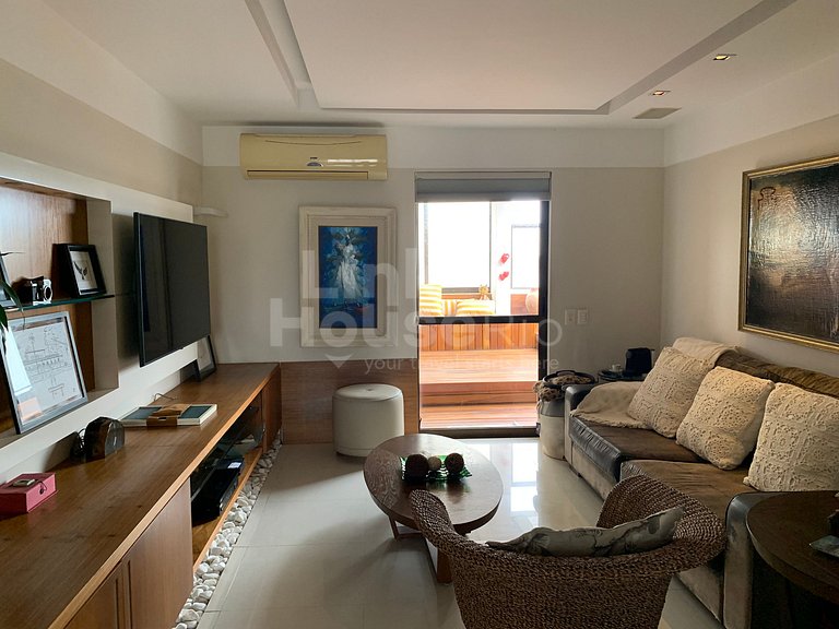 Cobertura Duplex com piscina e Vista Mar B11-0018